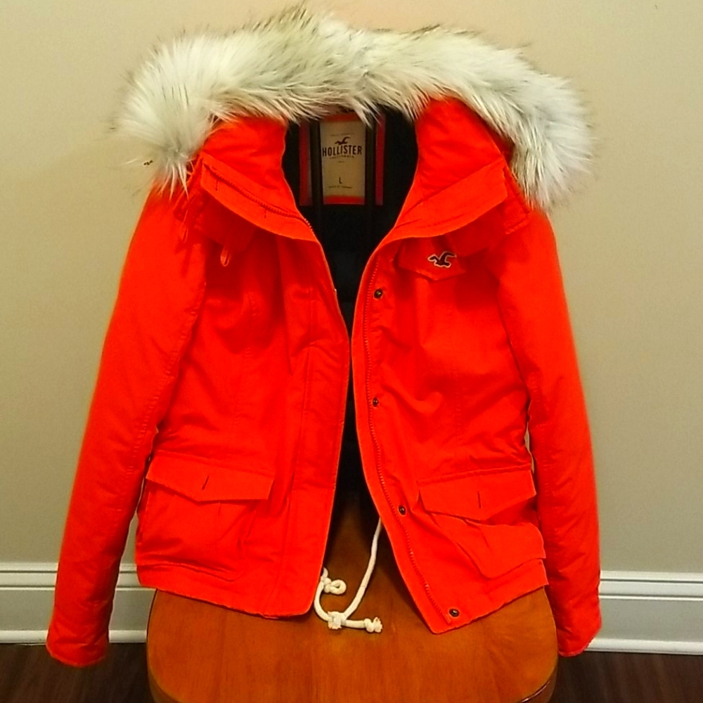 Hollister orange jacket with fur